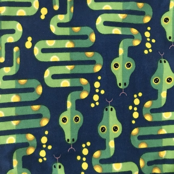 NWT LulaRoe OS Leggings Green Snake Pattern One Size Whimsical Fun Buttery Soft - Picture 3 of 4